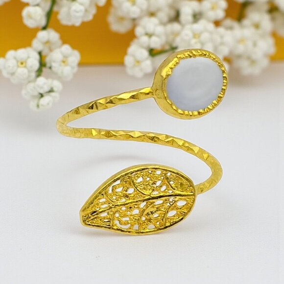 🆕️Boho Chic Turkish Adjustable Leaf Ring 18K Gold Plated Brass Pearl Accent - Picture 8 of 14